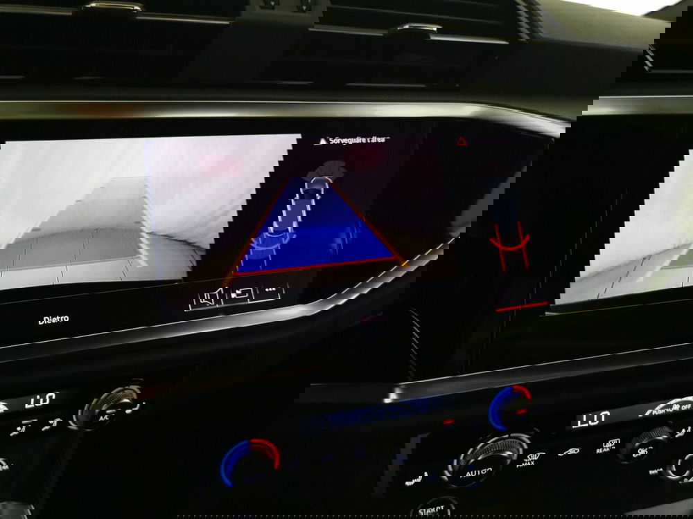 Audi Q3 Sportback usata a Chieti (12)