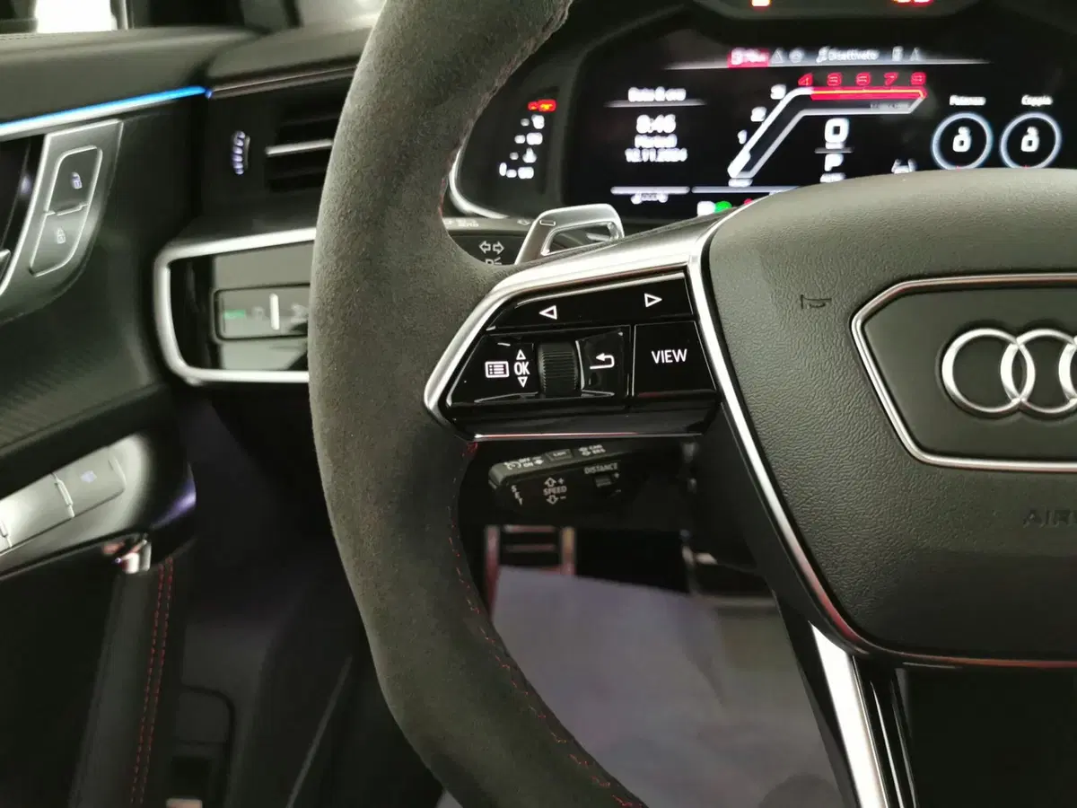 Audi A6 Avant e-Tron usata a Chieti (10)