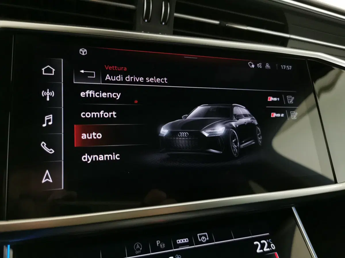 Audi A6 Avant e-Tron usata a Chieti (15)