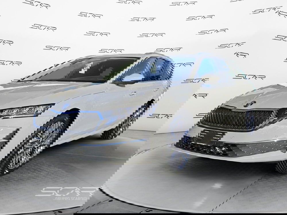 Skoda Octavia Station Wagon nuova a Livorno