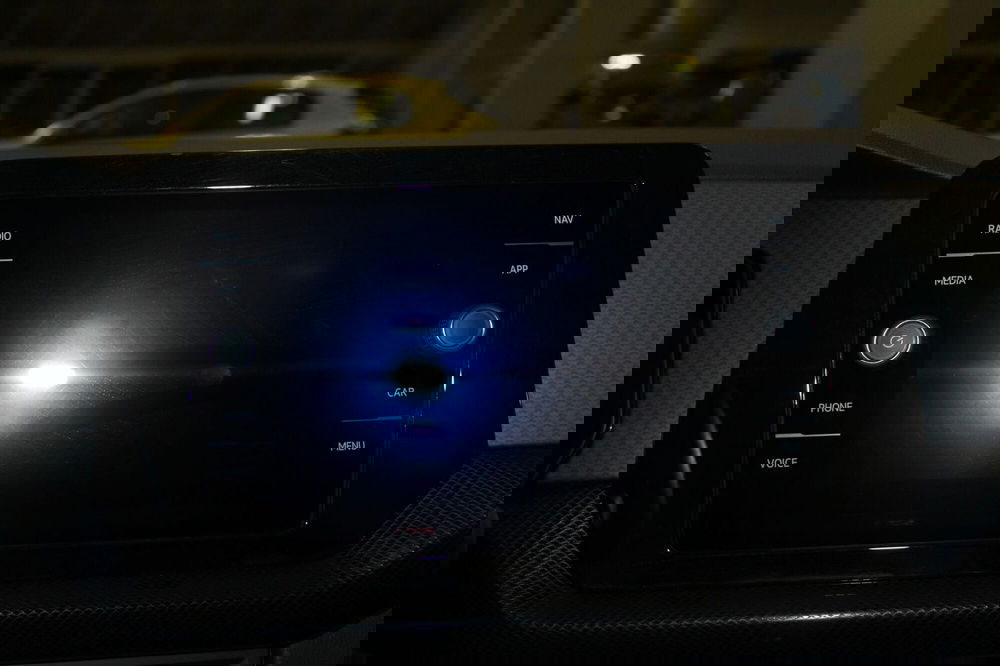 Volkswagen T-Cross usata a Cremona (9)