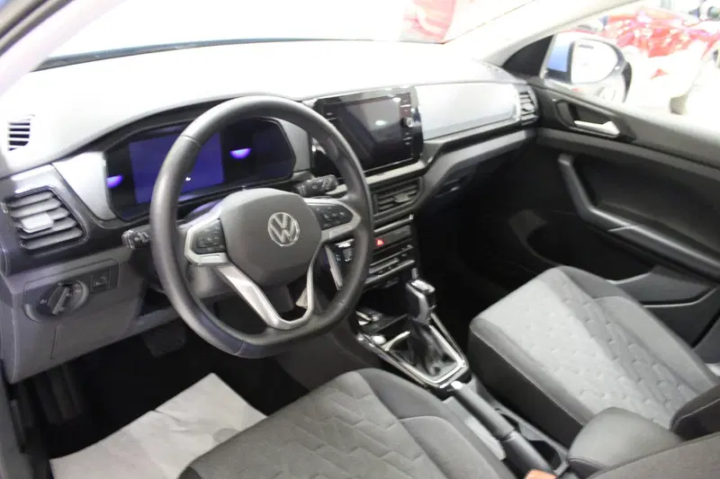 Volkswagen T-Cross usata a Cremona (6)