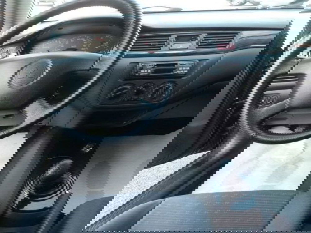 Mitsubishi Lancer usata a Pordenone (9)