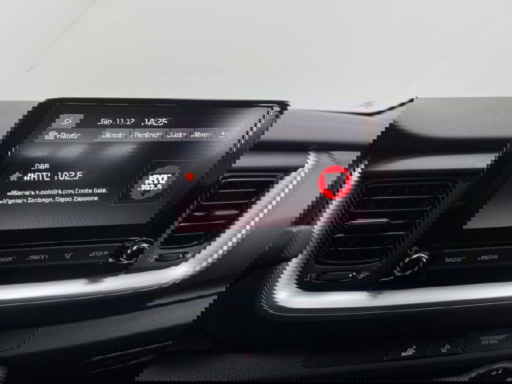 Kia Stonic usata a Como (13)