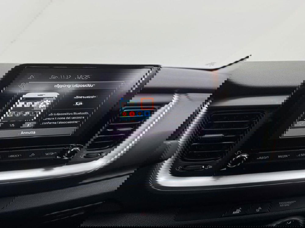 Kia Stonic usata a Como (15)