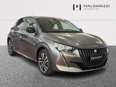 Peugeot 208 1.2 puretech Active s&amp;s 100cv del 2023 usata a Bari