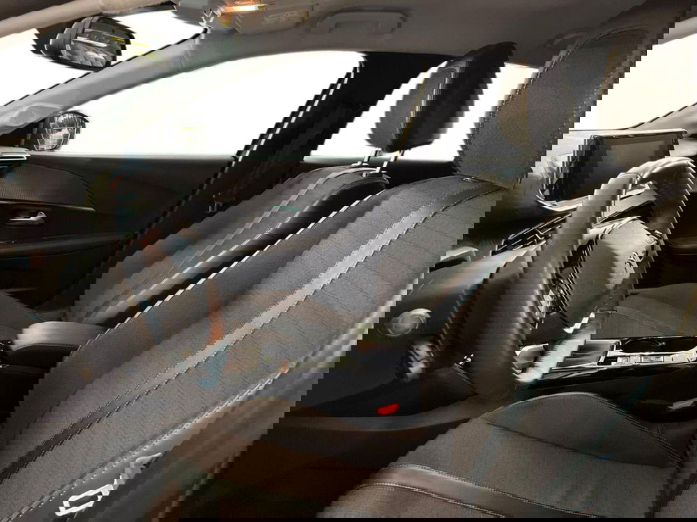 Peugeot 208 usata a Bari (7)