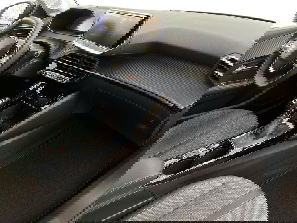 Peugeot 208 usata a Bari (9)