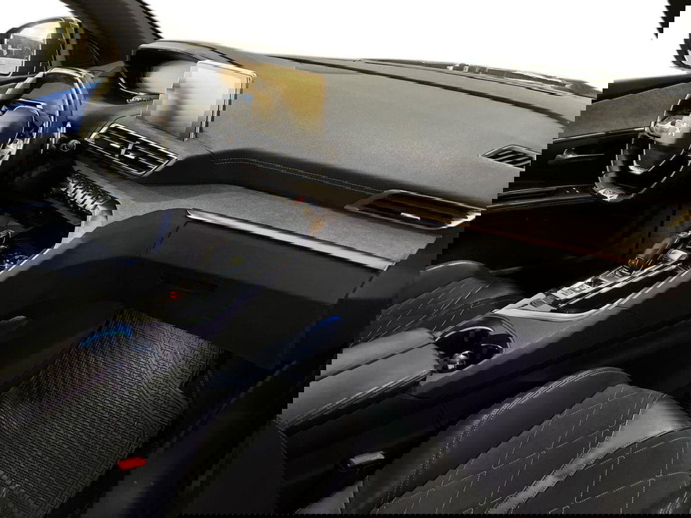 Peugeot 5008 usata a Bari (9)