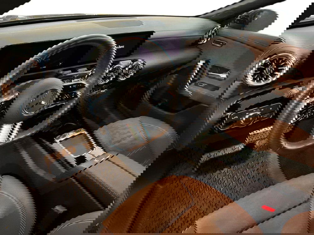 Mercedes-Benz CLA Shooting Brake usata a Bari (10)