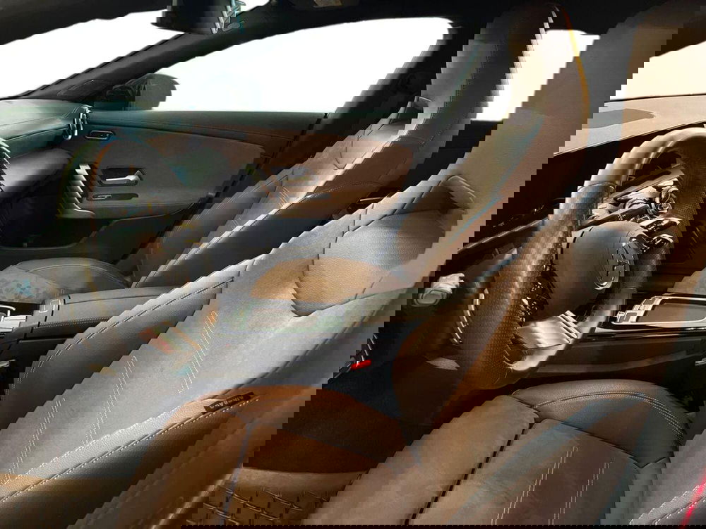 Mercedes-Benz CLA Shooting Brake usata a Bari (7)