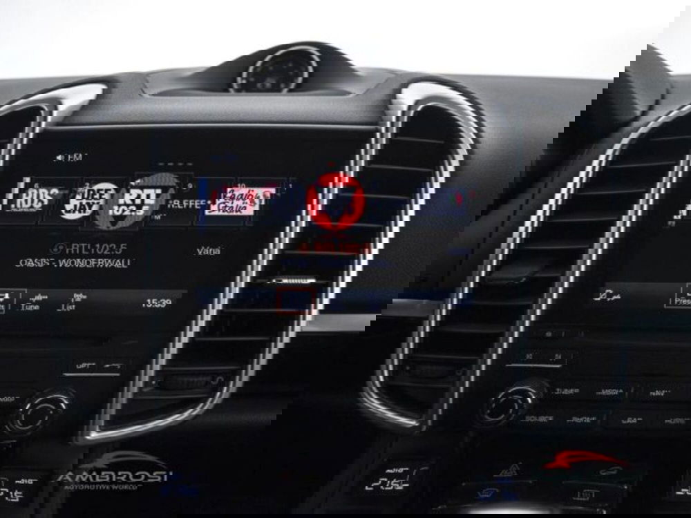 Porsche Cayenne usata a Perugia (14)