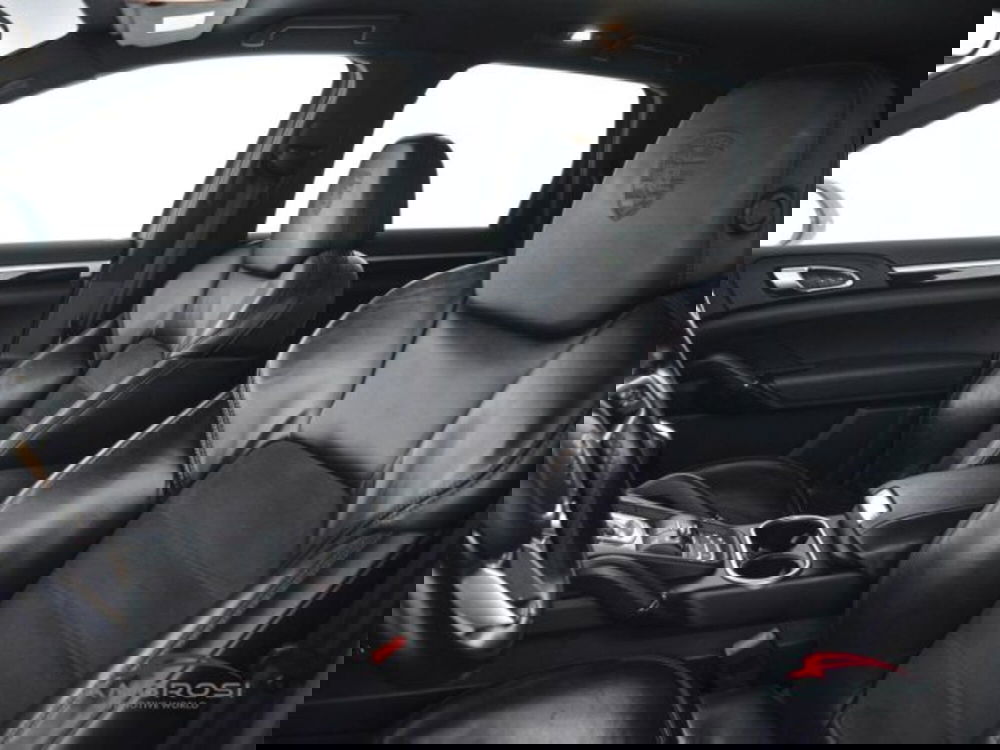 Porsche Cayenne usata a Perugia (9)