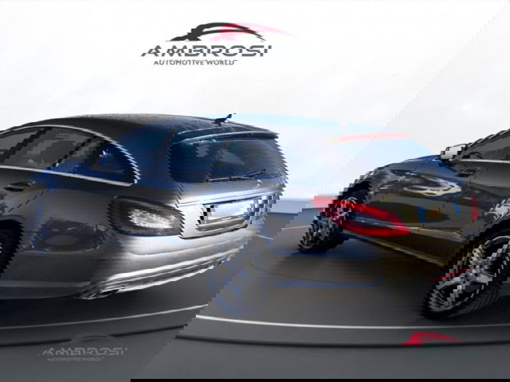 Mercedes-Benz CLS Shooting Brake usata a Perugia (4)
