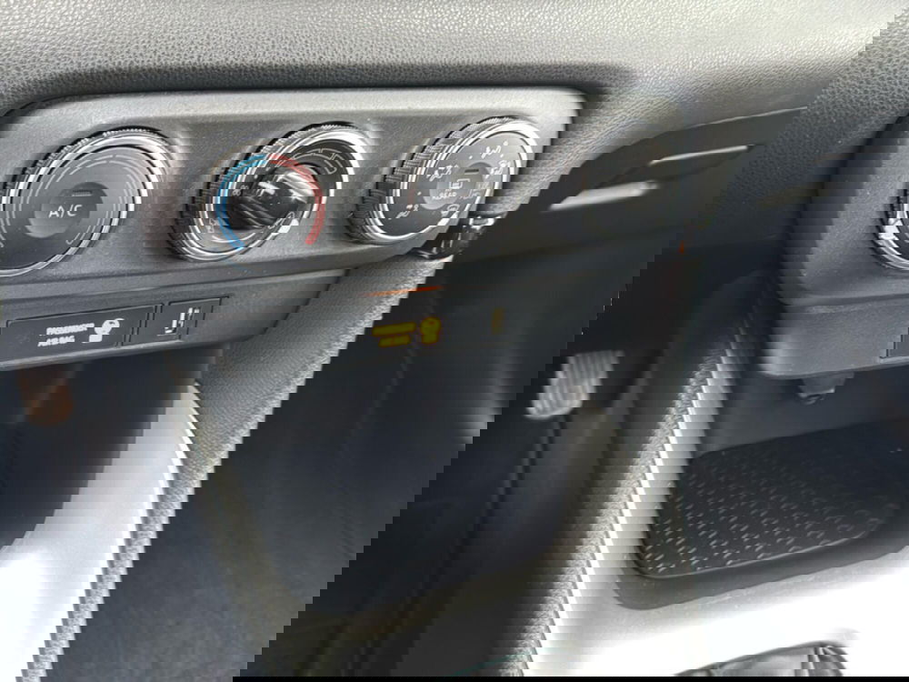 Toyota Yaris usata a Ferrara (13)