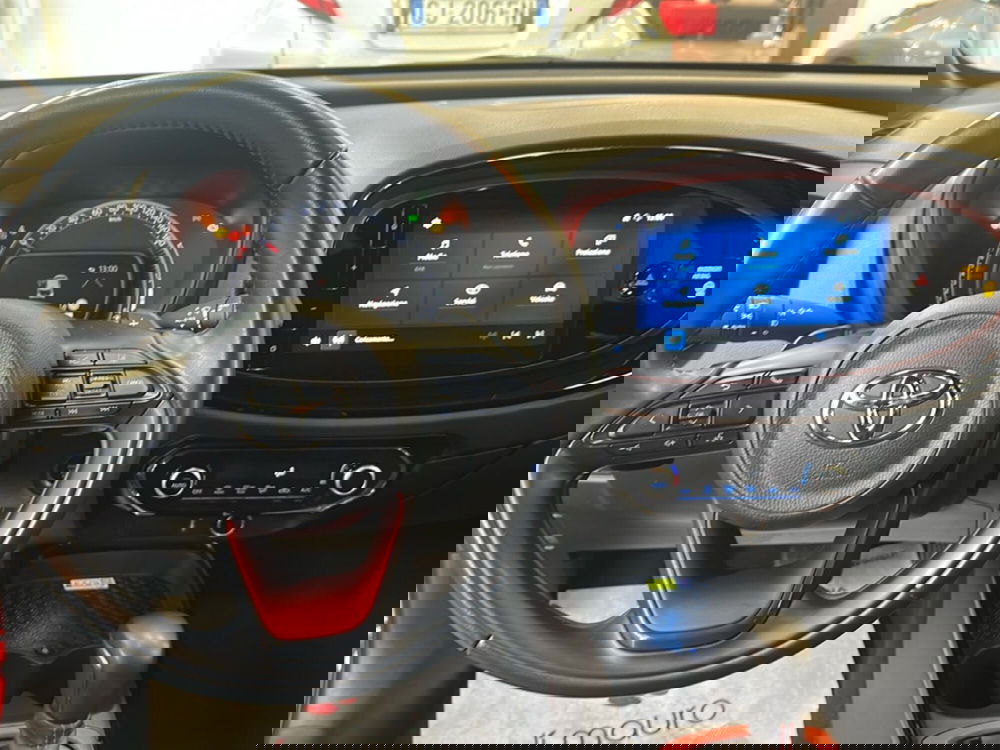 Toyota Aygo X usata a Napoli (11)