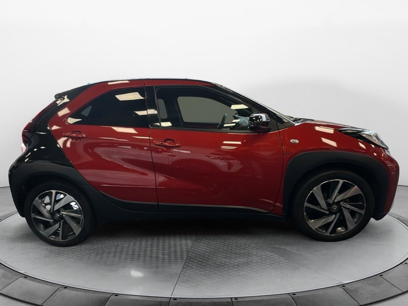 Toyota Aygo X usata a Napoli (8)