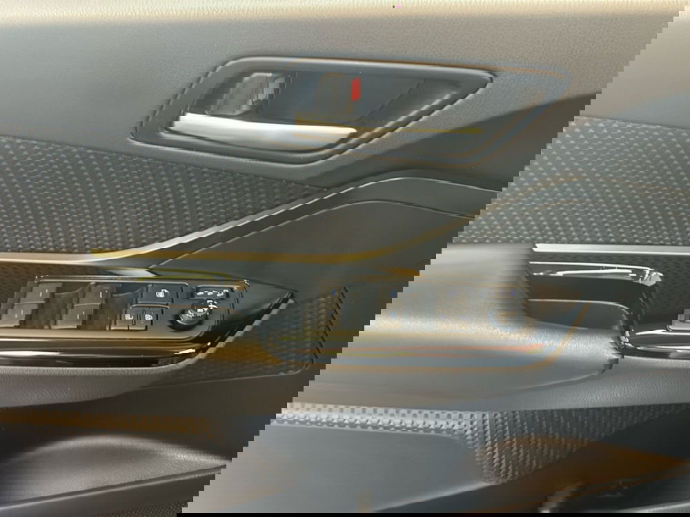 Toyota Toyota C-HR usata a Napoli (14)