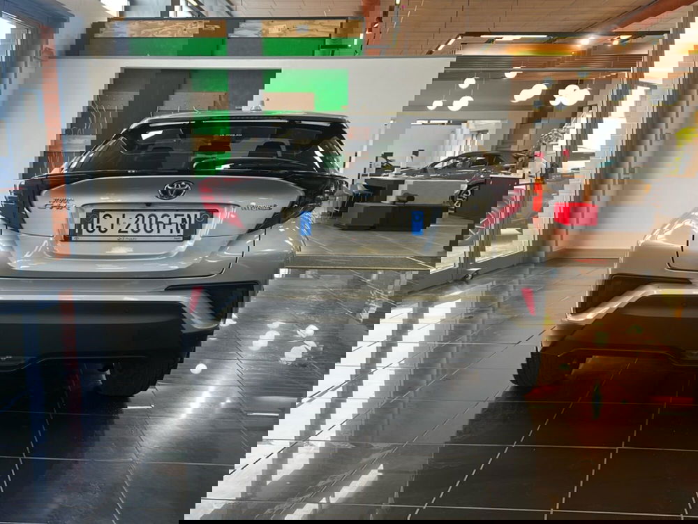 Toyota Toyota C-HR usata a Napoli (15)