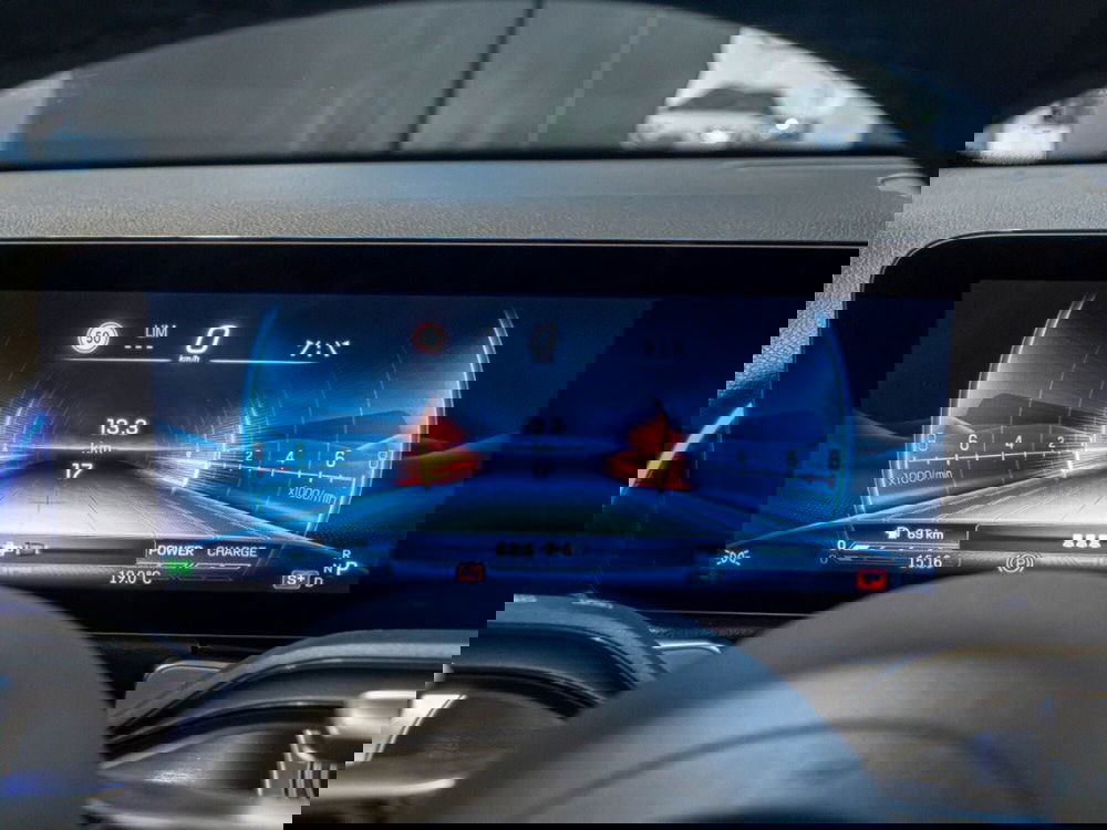 Mercedes-Benz GLB nuova a Macerata (14)