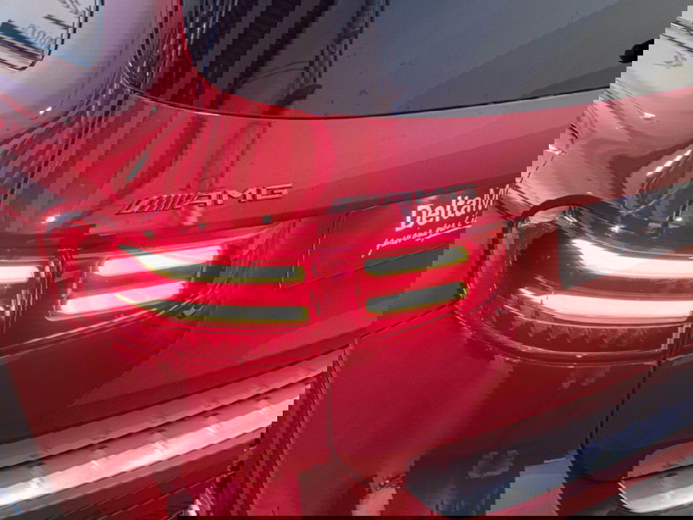 Mercedes-Benz GLB nuova a Macerata (6)