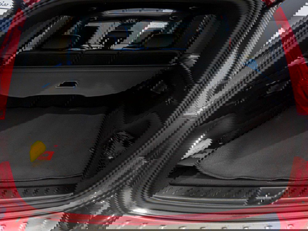 Mercedes-Benz GLB nuova a Macerata (8)