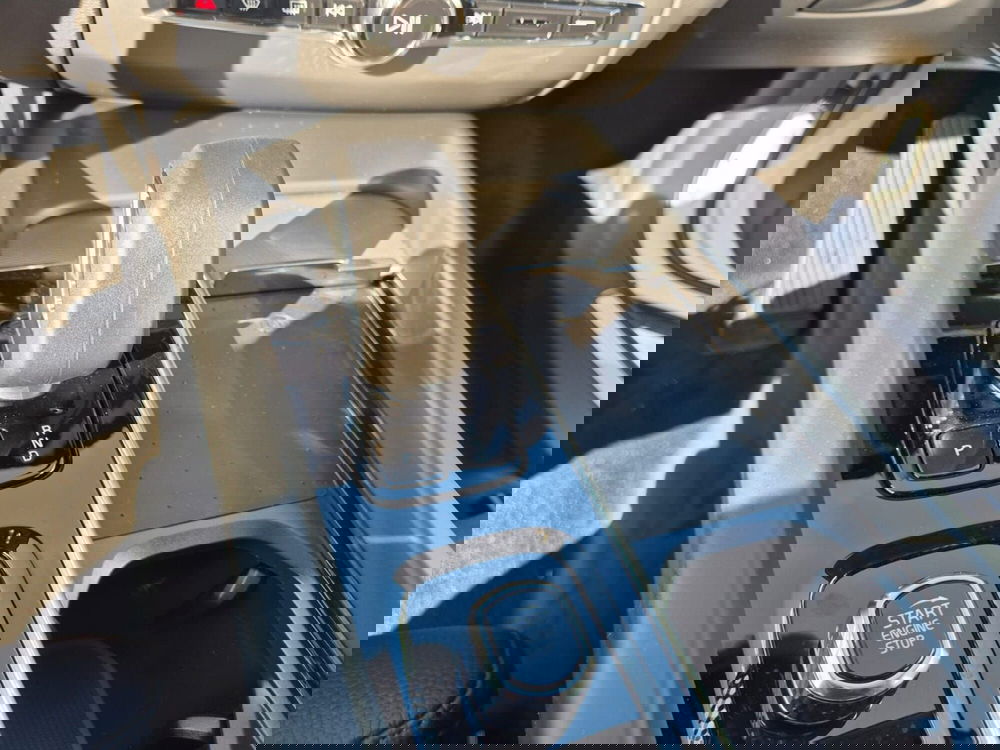 Volvo XC60 nuova a Como (12)