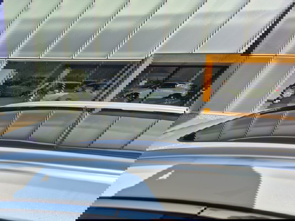 Volvo XC60 nuova a Como (15)