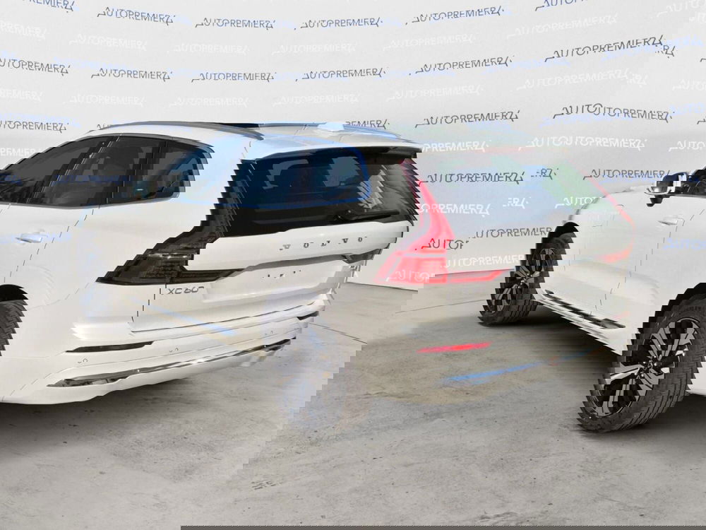 Volvo XC60 nuova a Como (4)