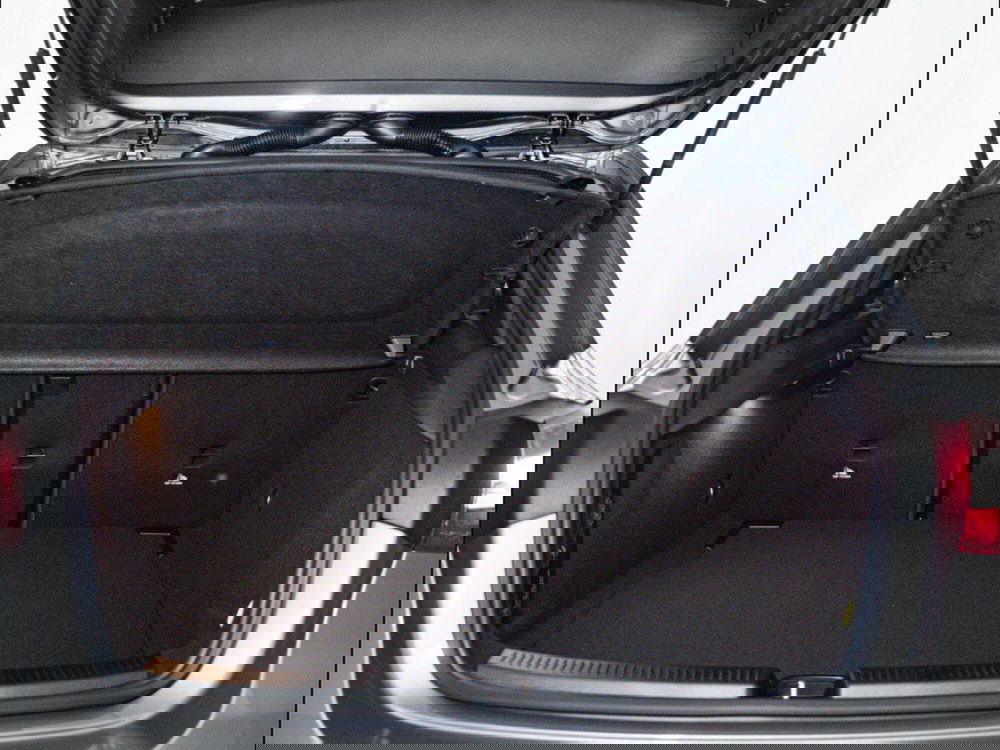 Mercedes-Benz Classe A Sedan nuova a Rimini (11)