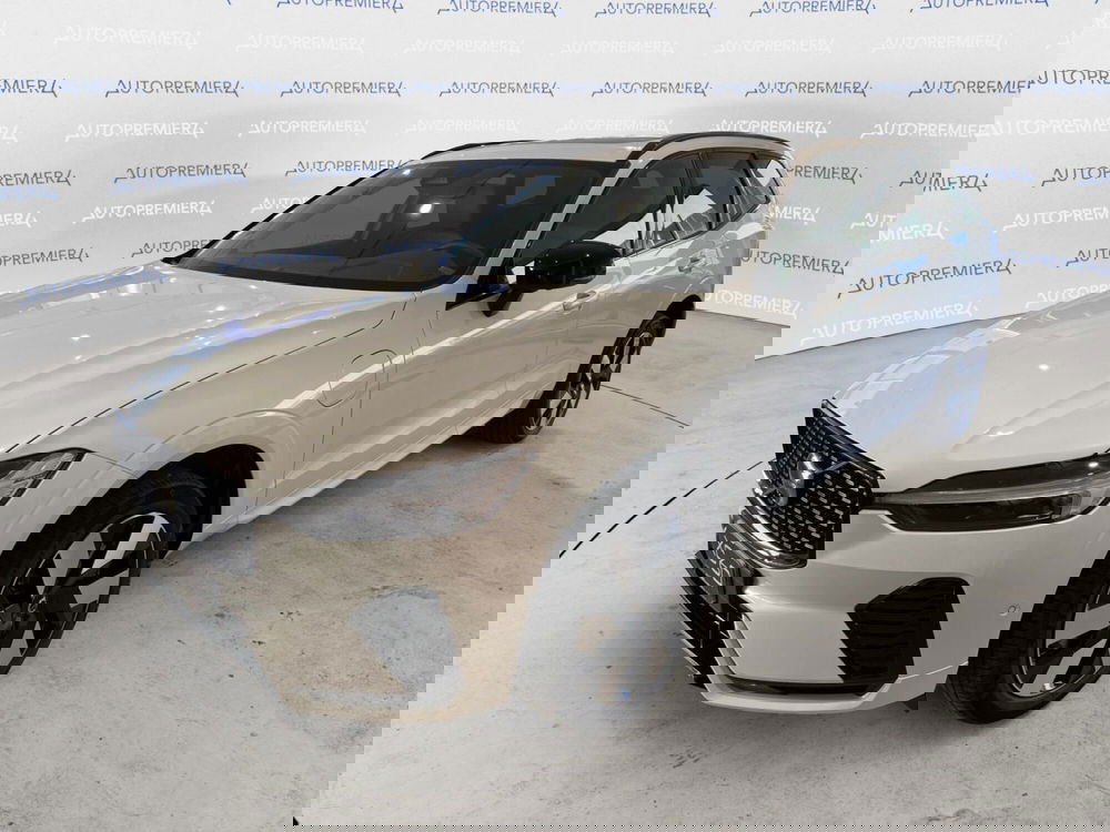 Volvo XC60 nuova a Como