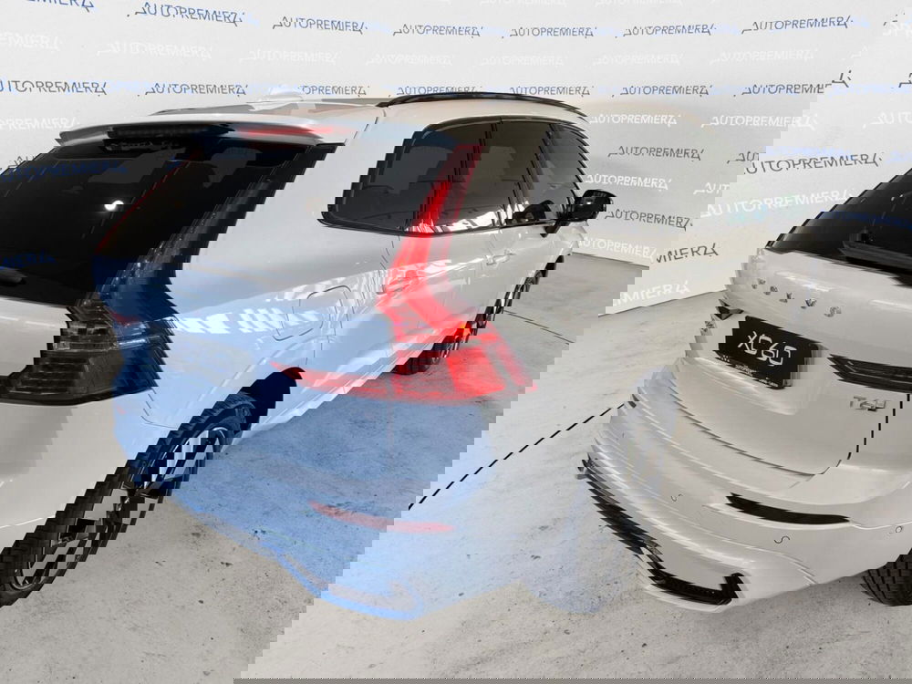 Volvo XC60 nuova a Como (5)