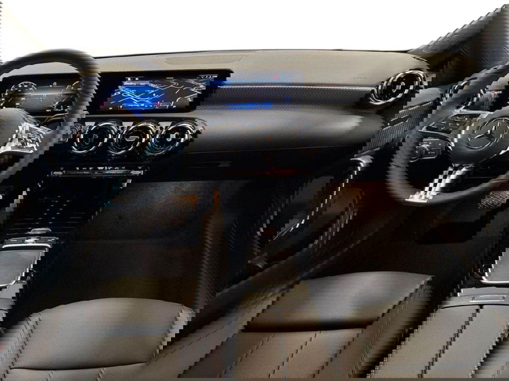 Mercedes-Benz Classe A Sedan nuova a Rimini (11)