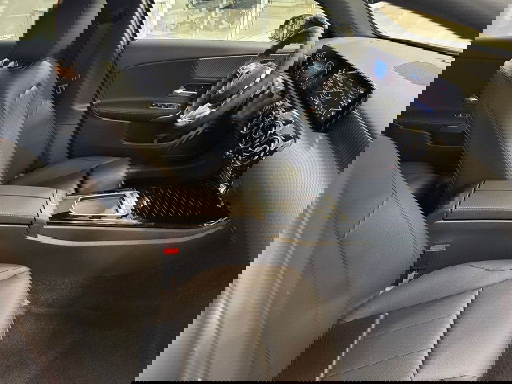 Mercedes-Benz Classe A Sedan nuova a Rimini (15)