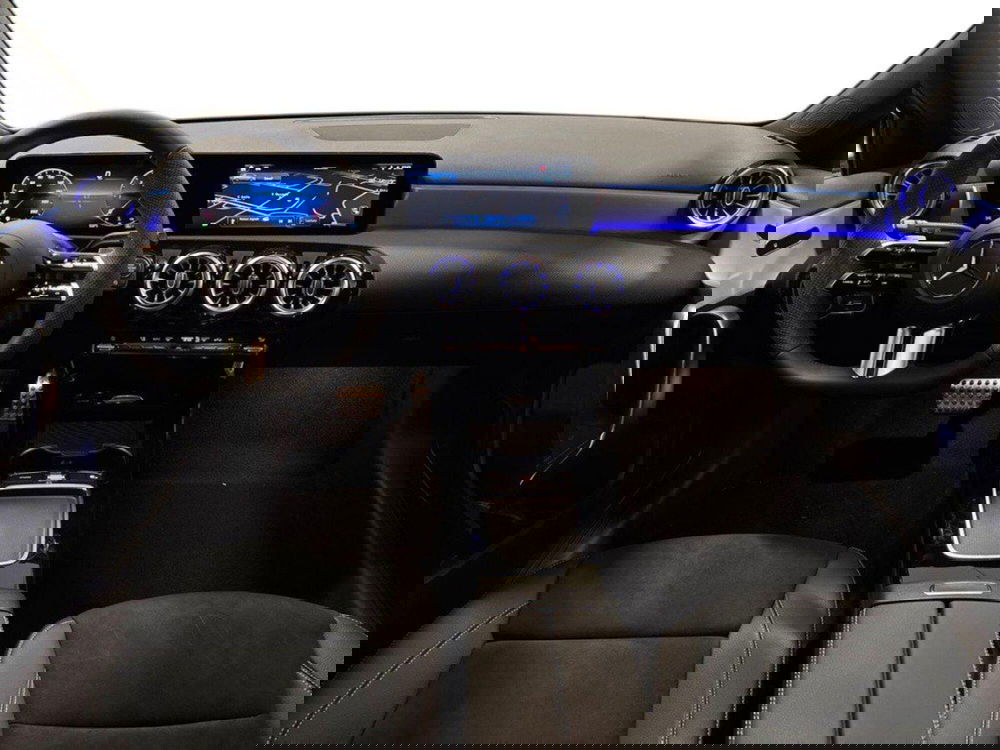 Mercedes-Benz Classe A Sedan nuova a Rimini (11)