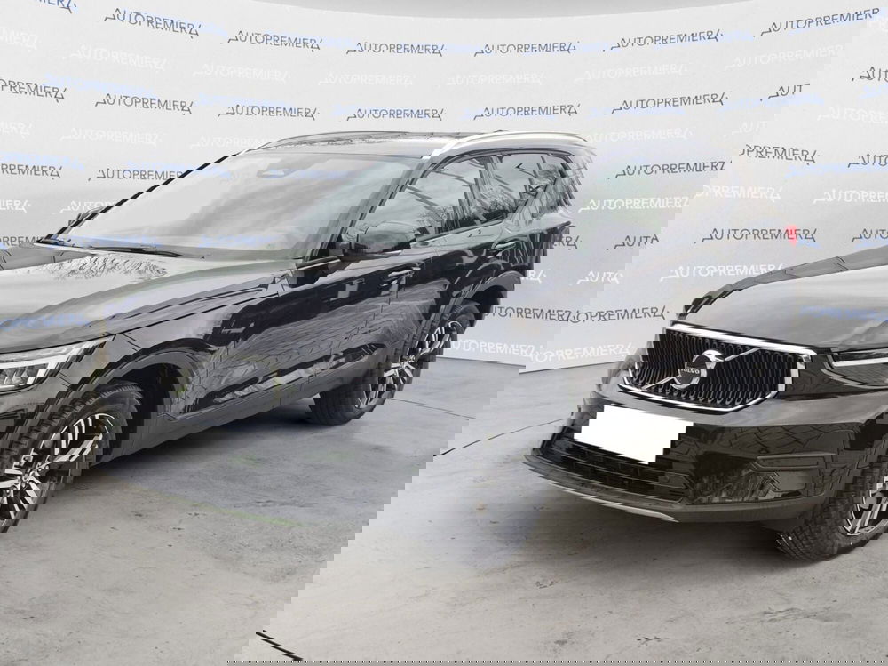 Volvo XC40 nuova a Como