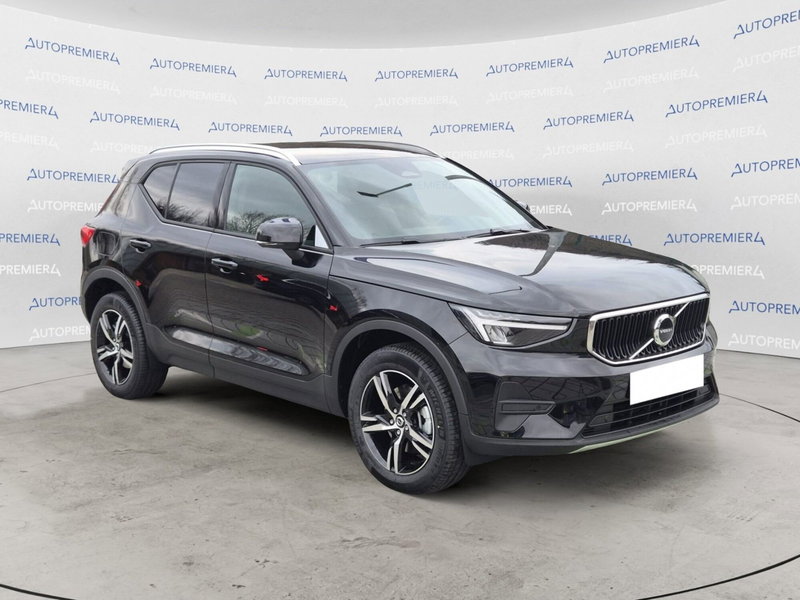 Volvo XC40 nuova a Como (2)