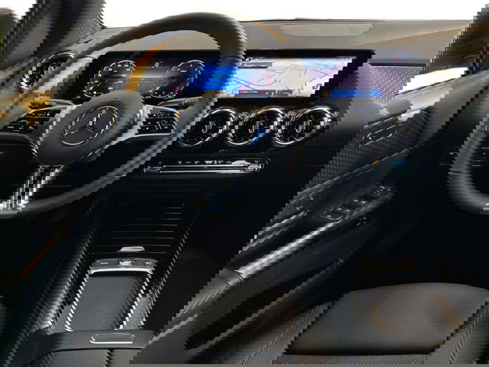 Mercedes-Benz Classe B nuova a Rimini (11)