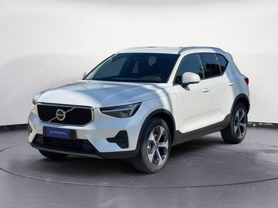 Volvo XC40 B3 automatico Core N1 nuova a Como