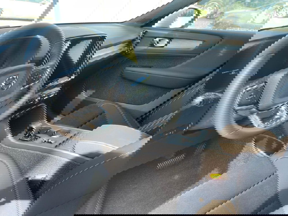 Volvo XC40 nuova a Como (10)