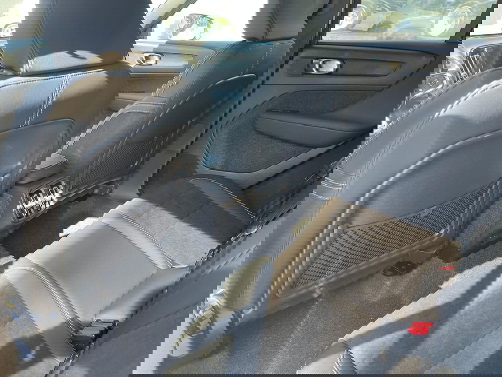 Volvo XC40 nuova a Como (11)