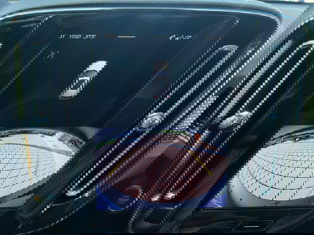 Volvo XC40 nuova a Como (13)