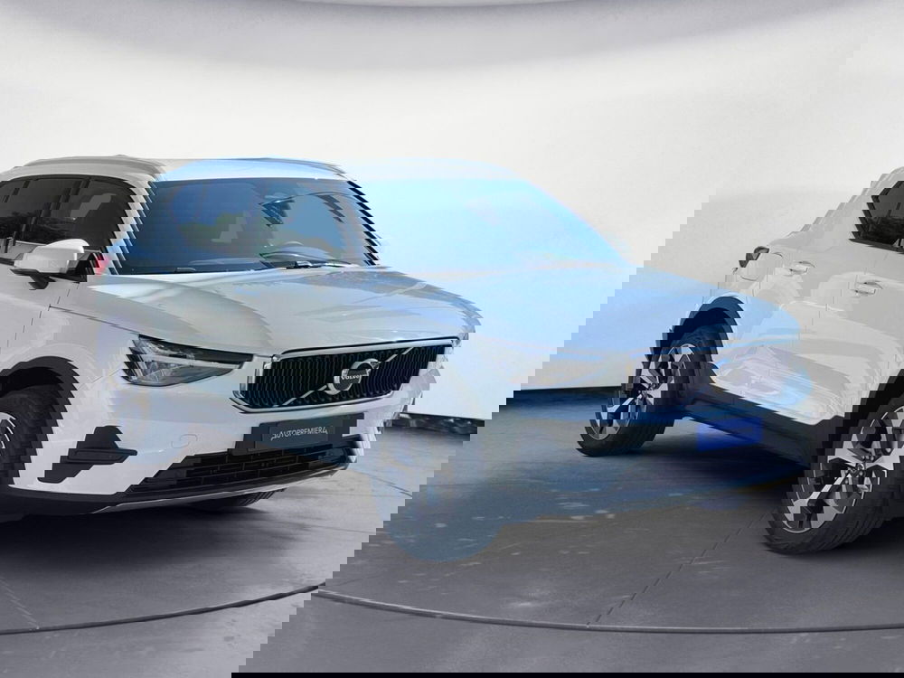 Volvo XC40 nuova a Como (3)