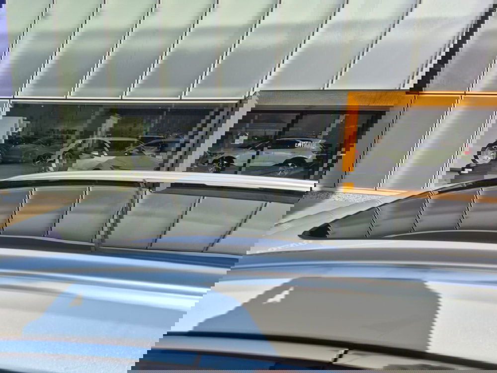 Volvo XC60 nuova a Como (15)