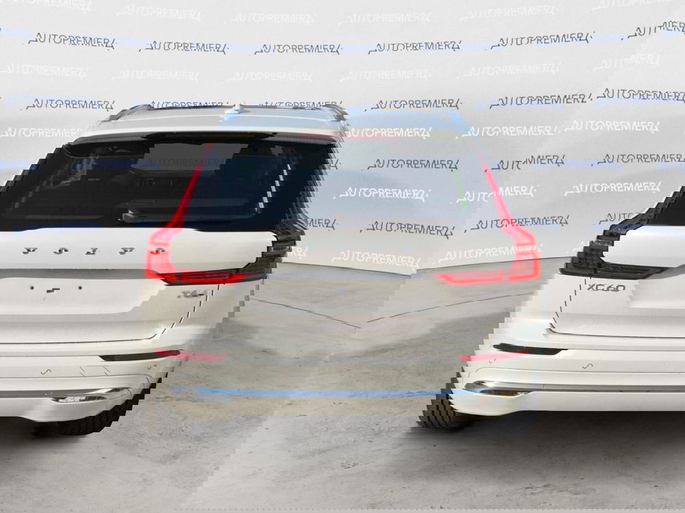 Volvo XC60 nuova a Como (6)