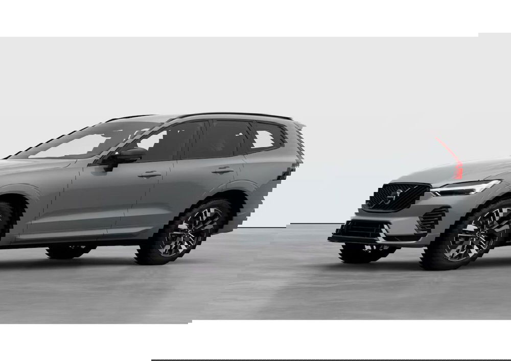 Volvo XC60 nuova a Como