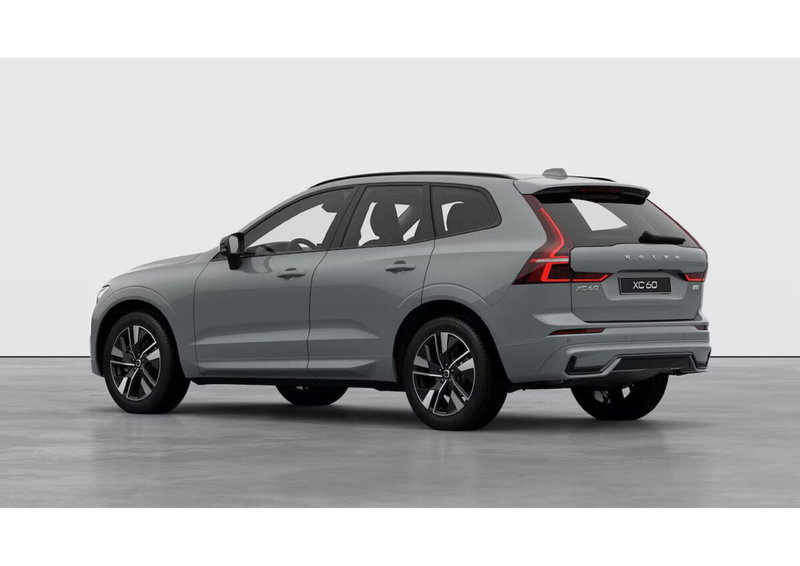 Volvo XC60 nuova a Como (4)
