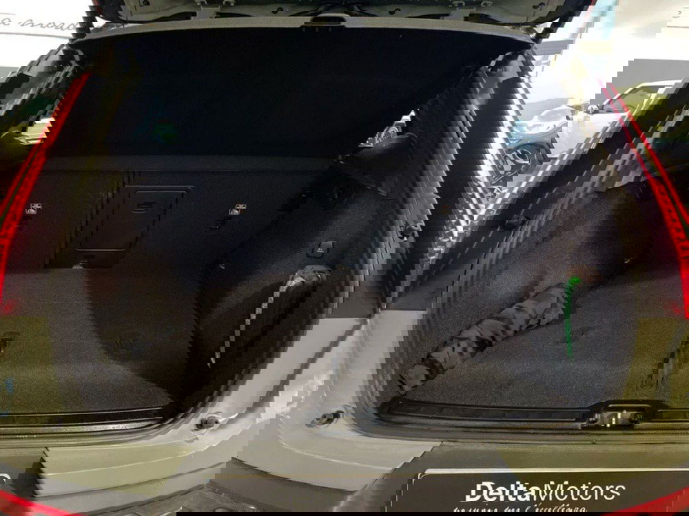 Volvo XC40 usata a Macerata (7)