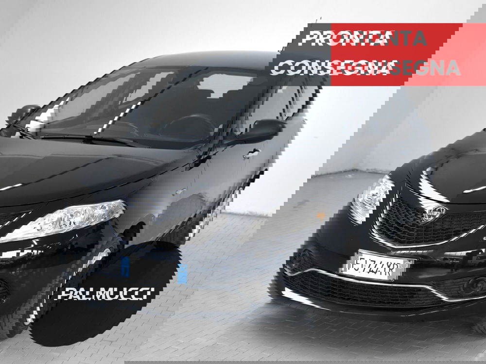 Lancia Ypsilon usata a Prato