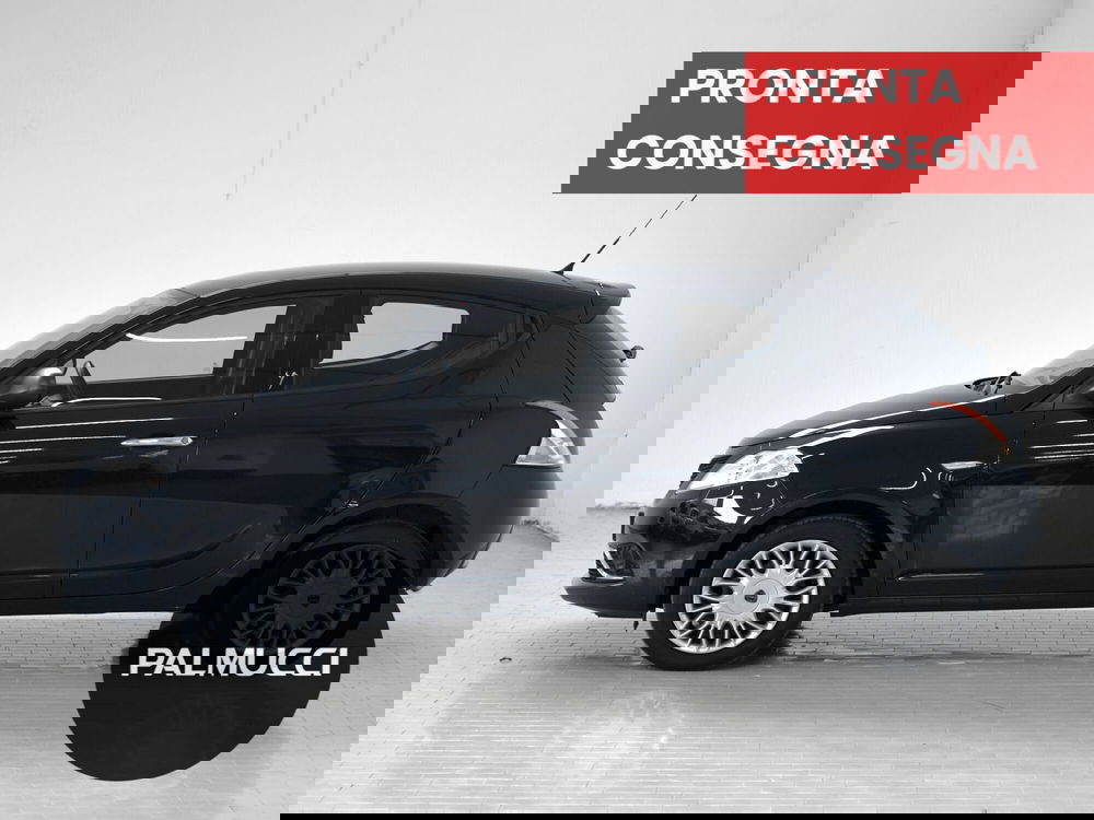 Lancia Ypsilon usata a Prato (4)